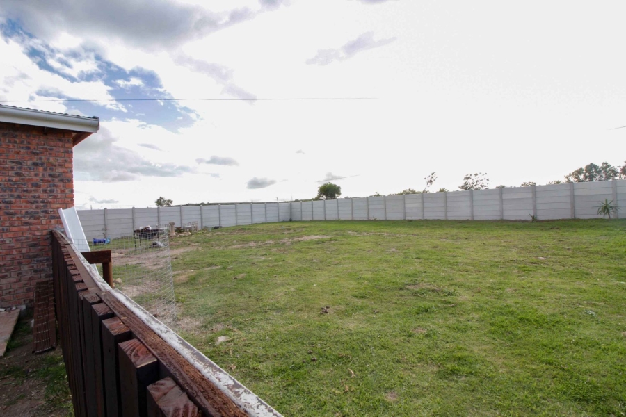 4 Bedroom Property for Sale in Wavecrest Eastern Cape
